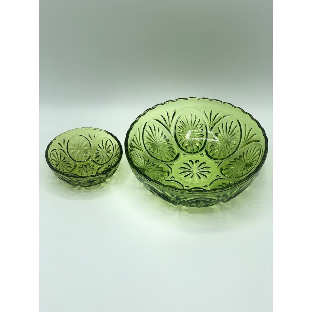 Anchor Hocking Medallion Star & Cameo Avocado Green Chip & Dip Bowl Set - Picture 2 of 4